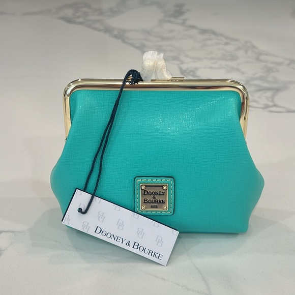 💚Cute.DOONEY & BOURKE KISSLOCK Coin & Card HOLDER.. - Picture 15 of 16